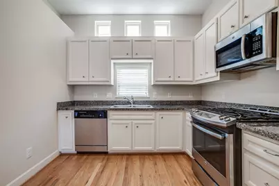 2710 Hullsmith Drive #401, Houston, TX 77063 - Photo 17