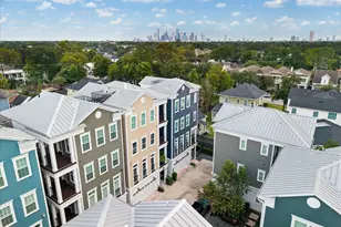 326 W 18th St, Houston, TX 77008 - Photo 3