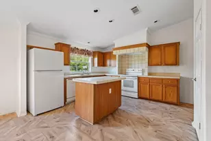 2906 Shannon Ct, Humble, TX 77396 - Photo 9