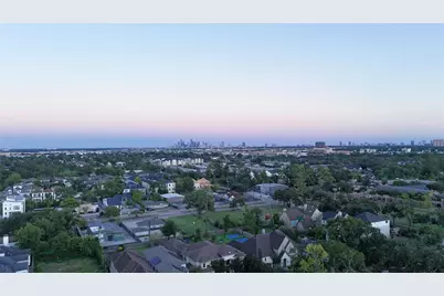 1520 Whispering Pines Dr, Houston, TX 77055 - Photo 7