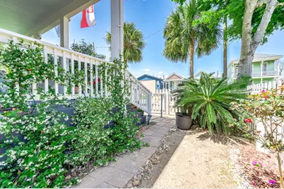 1815 Ursuline Street, Galveston, TX 77550 - Photo 47