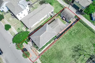 1815 Ursuline St, Galveston, TX 77550 - Photo 33