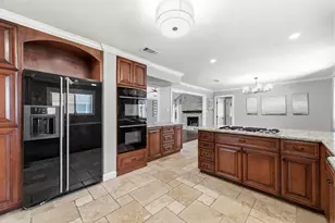 8307 Ivan Reid Dr, Houston, TX 77040 - Photo 7