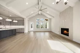 306 Eastern Towhee Ct Ct, Magnolia, TX 77354 - Photo 9