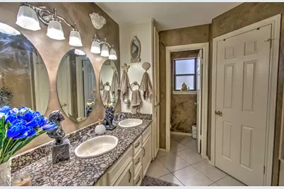 52 Cherry Hill Drive, Conroe, TX 77304 - Photo 15