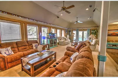 52 Cherry Hill Drive, Conroe, TX 77304 - Photo 9