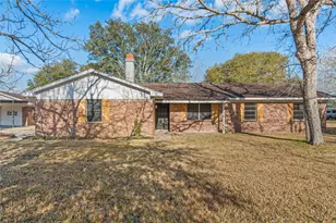 15903 Hickory Bend Dr, Alvin, TX 77511 - Photo 3