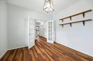 1542 Bevis St, Houston, TX 77008 - Photo 9