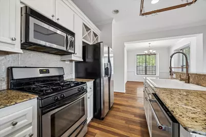 1542 Bevis Street, Houston, TX 77008 - Photo 19