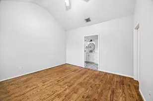 1542 Bevis St, Houston, TX 77008 - Photo 23