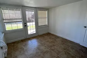 1272 Pecan St, Clute, TX 77531 - Photo 5