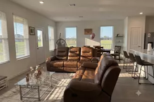 2605 Lago Costa Dr, Texas City, TX 77568 - Photo 3