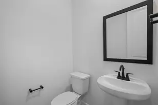 10023 Goliad Dr, Mont Belvieu, TX 77523 - Photo 5