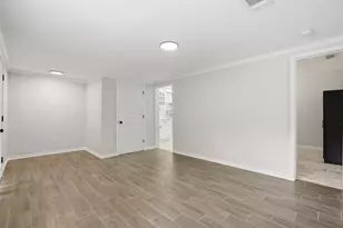 6518 Paris St, Houston, TX 77021 - Photo 7