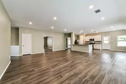 9422 Vicksburg Road, Baytown, TX 77521 - Photo 5
