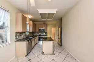 4530 Casey Cir, Sugar Land, TX 77479 - Photo 9