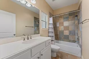 906 Reinicke St, Houston, TX 77007 - Photo 9