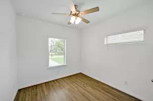 13315 Campos Dr, Houston, TX 77065 - Photo 19