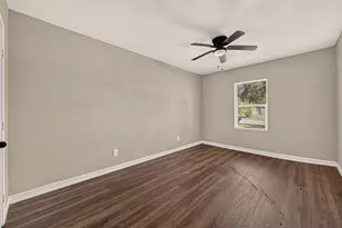 5782 Belcrest St, Houston, TX 77033 - Photo 15