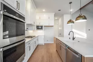 2414 Shooting Star Ln, Fulshear, TX 77423 - Photo 7