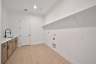 322 Louvenia Ct, Pinehurst, TX 77362 - Photo 25