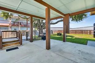 146 Port Ave, Rockport, TX 78382 - Photo 13