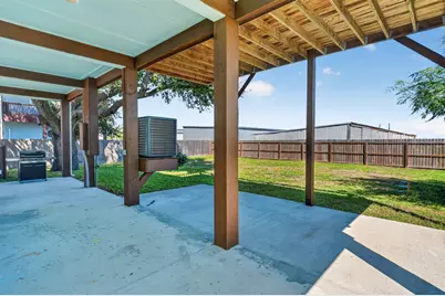 146 Port Avenue, Rockport, TX 78382 - Photo 9