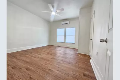 7501 Hillsboro Street #1, Houston, TX 77020 - Photo 5