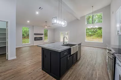 24411 Oakland Hills Drive, Huntsville, TX 77320 - Photo 15