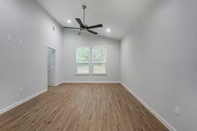 24411 Oakland Hills Drive, Huntsville, TX 77320 - Photo 25