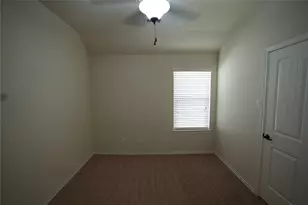 1710 Thornhampton Ct, Houston, TX 77014 - Photo 17