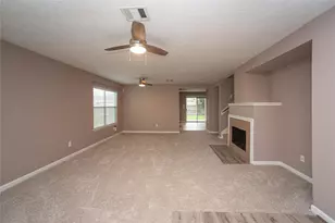 29314 Legends Bluff Dr, Spring, TX 77386 - Photo 5