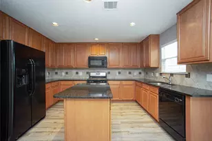 29314 Legends Bluff Dr, Spring, TX 77386 - Photo 7