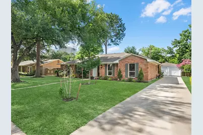 10627 Burgoyne Road, Houston, TX 77042 - Photo 11