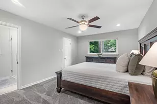 10627 Burgoyne Rd, Houston, TX 77042 - Photo 29