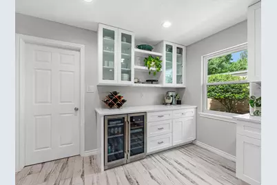 10627 Burgoyne Road, Houston, TX 77042 - Photo 23