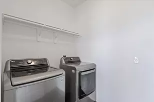 4715 Painted Bunting Ln, Baytown, TX 77521 - Photo 17