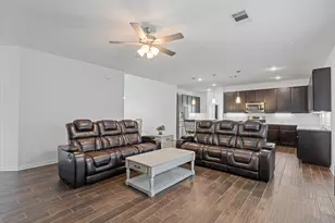 4715 Painted Bunting Ln, Baytown, TX 77521 - Photo 9