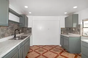 176 Barracuda St, Bayou Vista, TX 77563 - Photo 13