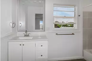 176 Barracuda St, Bayou Vista, TX 77563 - Photo 11