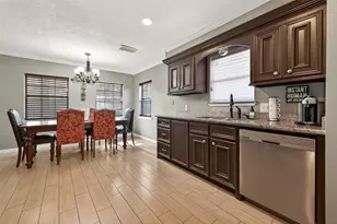 13719 Bonaventure Dr, Houston, TX 77065 - Photo 17