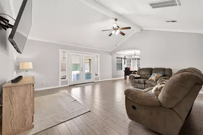 13719 Bonaventure Drive, Houston, TX 77065 - Photo 7