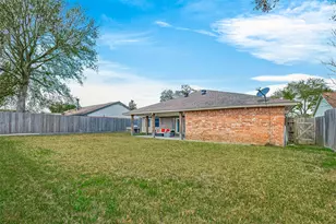 13719 Bonaventure Dr, Houston, TX 77065 - Photo 39