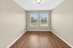 8002 Ginger Park Dr, Baytown, TX 77521 - Photo 5