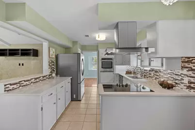 8218 Camborne Lane, Houston, TX 77070 - Photo 11