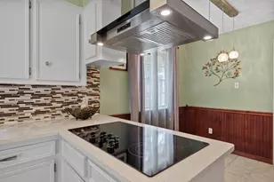 8218 Camborne Ln, Houston, TX 77070 - Photo 13