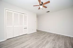 7878 Leonora St, Houston, TX 77061 - Photo 29