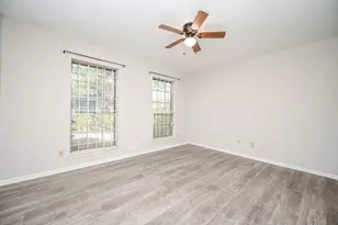 7878 Leonora St, Houston, TX 77061 - Photo 27