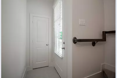 6017 Cypress Street, Houston, TX 77074 - Photo 3