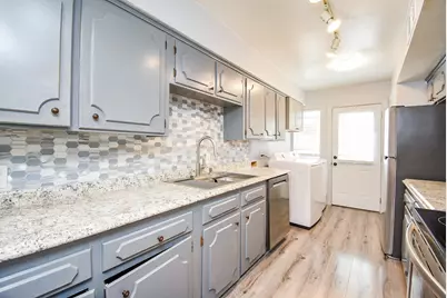 5202 Arboles Drive #3, Houston, TX 77035 - Photo 11